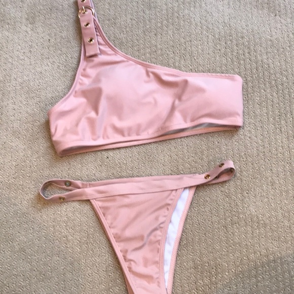 Kourt bikini - Picture 2 of 6